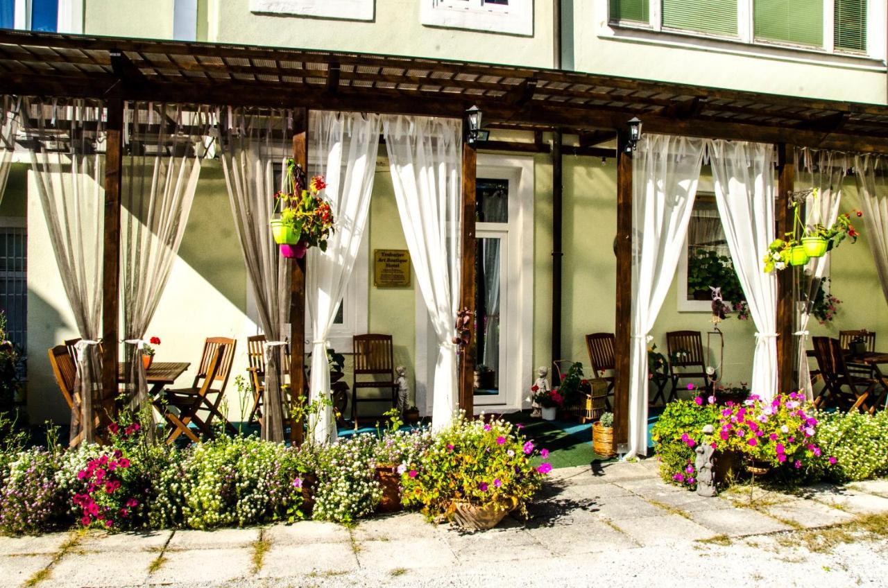 Trubarjev Art Boutique Hotel Lasko Exterior photo