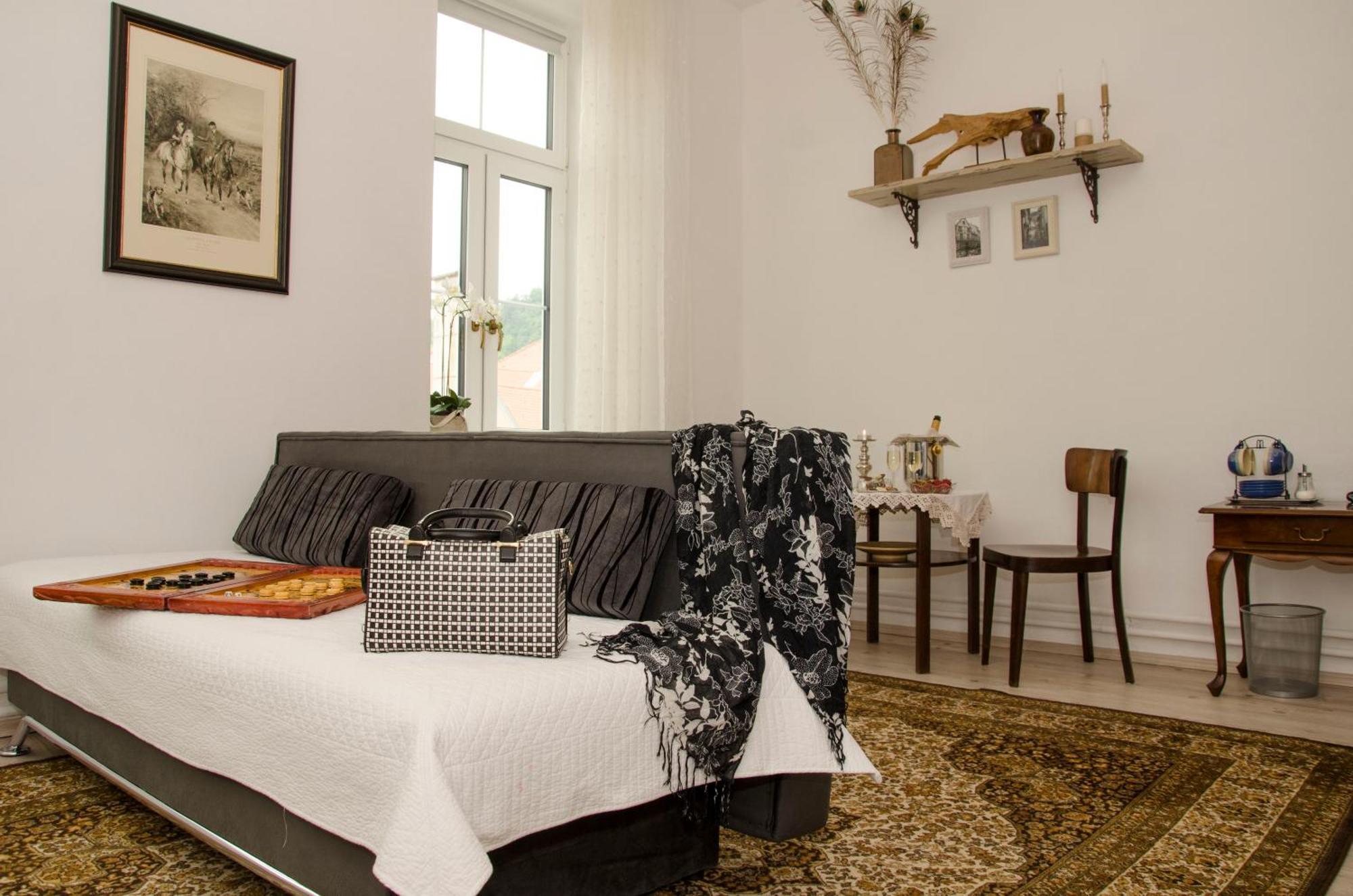 Trubarjev Art Boutique Hotel Lasko Room photo