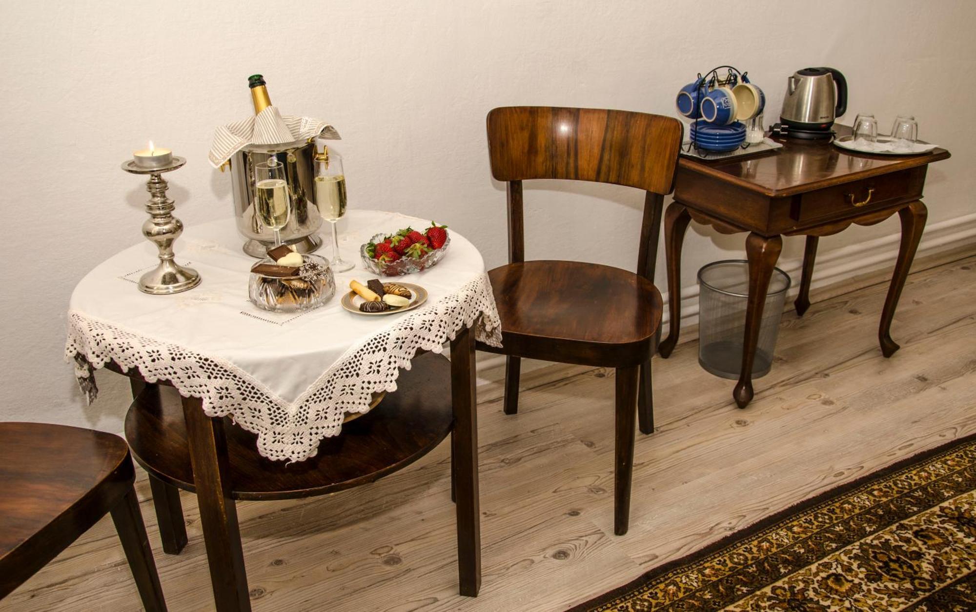Trubarjev Art Boutique Hotel Lasko Room photo